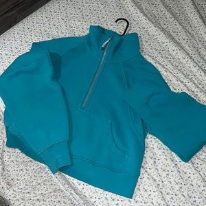 NWOT llulemon (rare color) scuba!